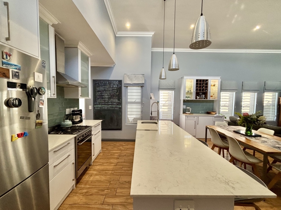 3 Bedroom Property for Sale in Sandown Western Cape